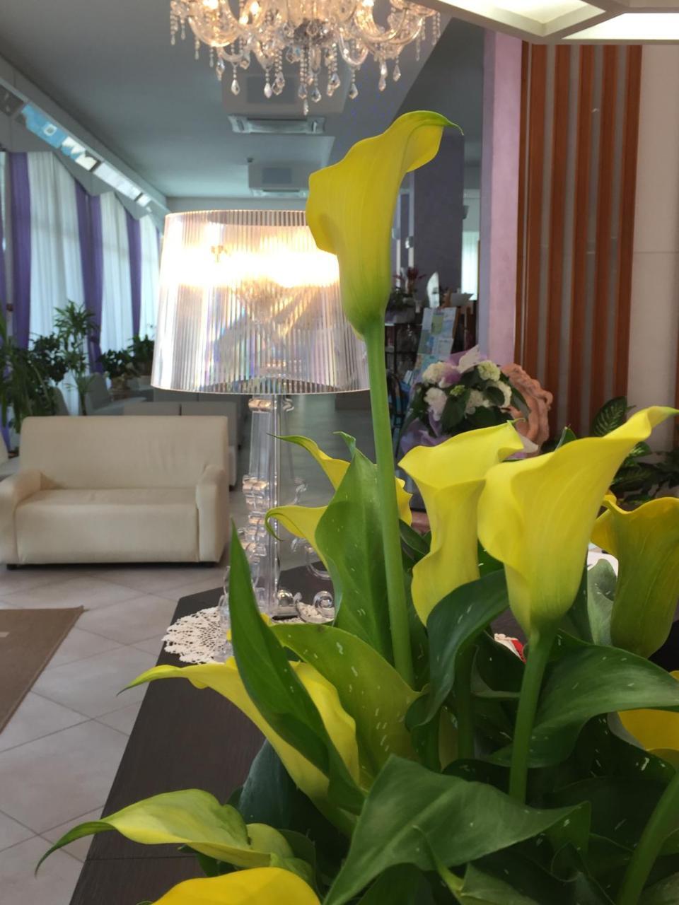 Hotel Sahara Μιλάνο Μαριτίμα Εξωτερικό φωτογραφία